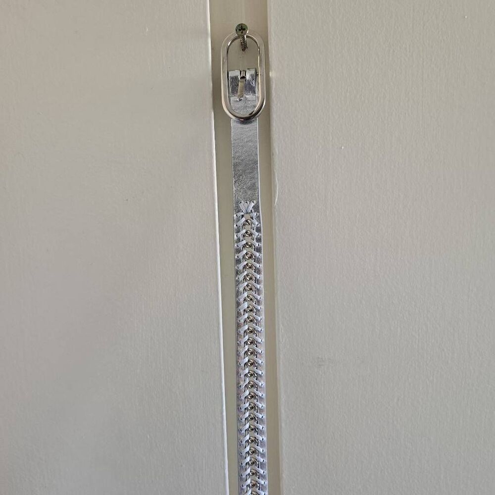 Nine West faux leather L Chain Link Belt with Silver Buckle, NWOT, XL - Picture 4 of 5